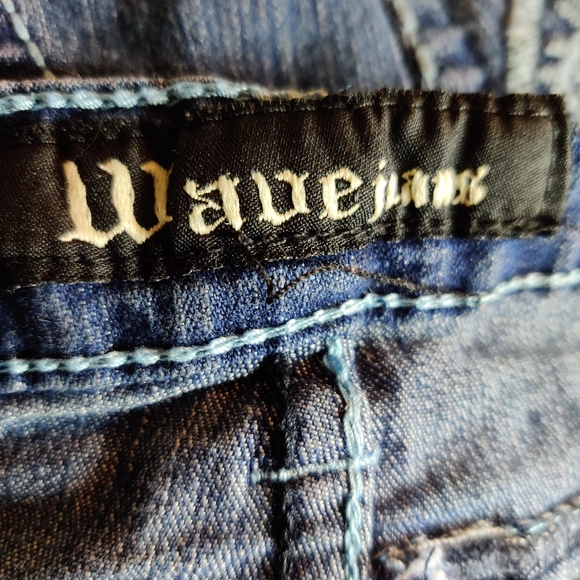 Wave Jeans - Picture 9 of 9